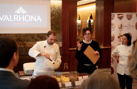 Valrhona e il gioco della cioccolateria per i professionisti: le nuove 4 famiglie di sapori 1 Valhrona presentazione Compoz a milano
