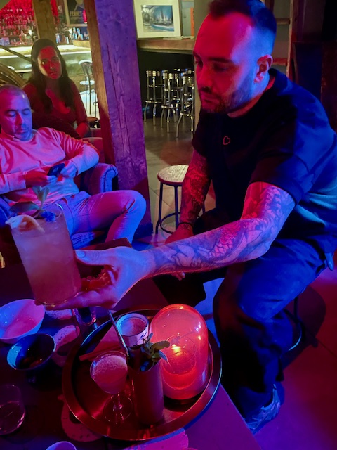 Raboucer cocktail bar
