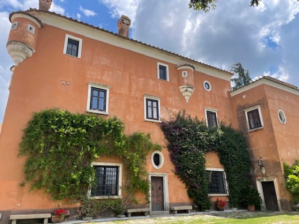 Viaggio enogastronomico nell'Alto Casertano: vino, mozzarella di bufala e tante "chicche" da scoprire 11 Agricola Casearia Lupara: storia, tradizione e innovazione nel cuore della Campania