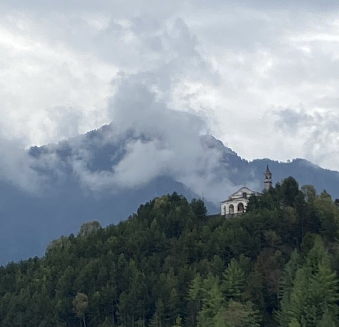 Cosa fare a Clusone, cuore verde della Lombardia: arte antica e contemporanea, cucina e un orfanotrofio 4 passehhiate a clusone
