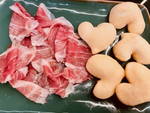 Pizza gourmet a Milano: 2 motivi per scoprire AmaMi Ancora e il suo impasto senza lievito 4 Gli antipasti di AmaMi Ancora
