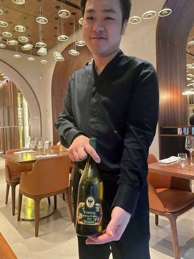 il calice di vino e la cucina di alto livello devono convivere nello stesso spazio.