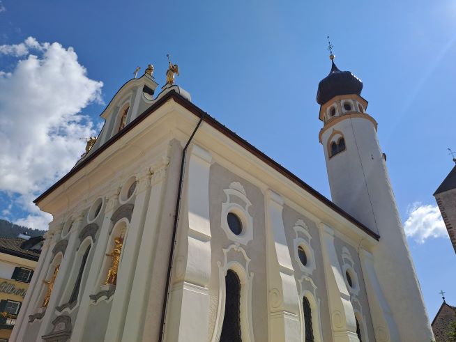 San Candido in Trentino Alto Adige: perchè farci un salto e scegliere bene dove dormire 3 chiesa san michele san candido