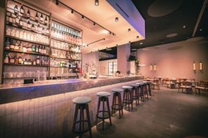 Bluesquare Milano: cucina vegana orientale e specialità di pesce in via Tortona 3 locale bluesquare milano
