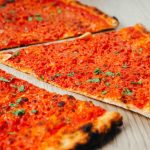 Tapas padellini firmati La Baia: il nuovo format estivo della storica pizzeria 18 Una storia di tradizione e innovazione