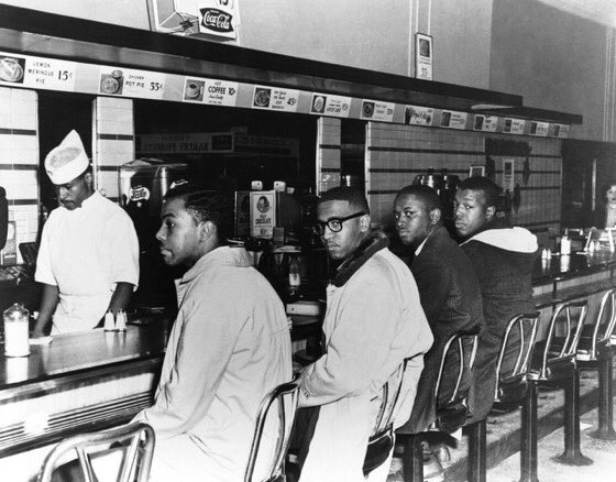 quattro studenti afroamericani della North Carolina A&T scelsero di sfidare la segregazione razziale 