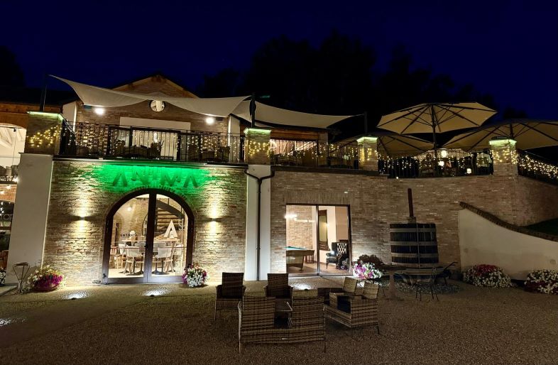 Wine week end nel Monferrato: cattedrali sotterranee Unesco, Canelli, Big Bench e sapori gourmet 5 Relais Almaranto di Calamandrana, ad una manciata di chilometri da Canelli