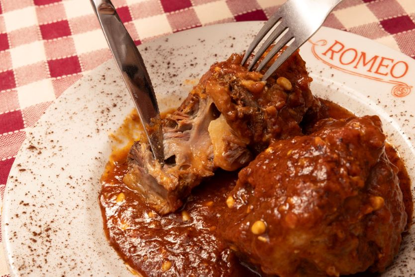 cucina romana a milano da romeo