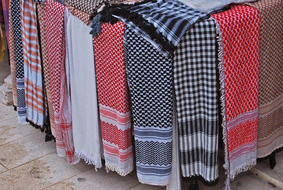 kufiya o kefia simbolo della lotta palestinese