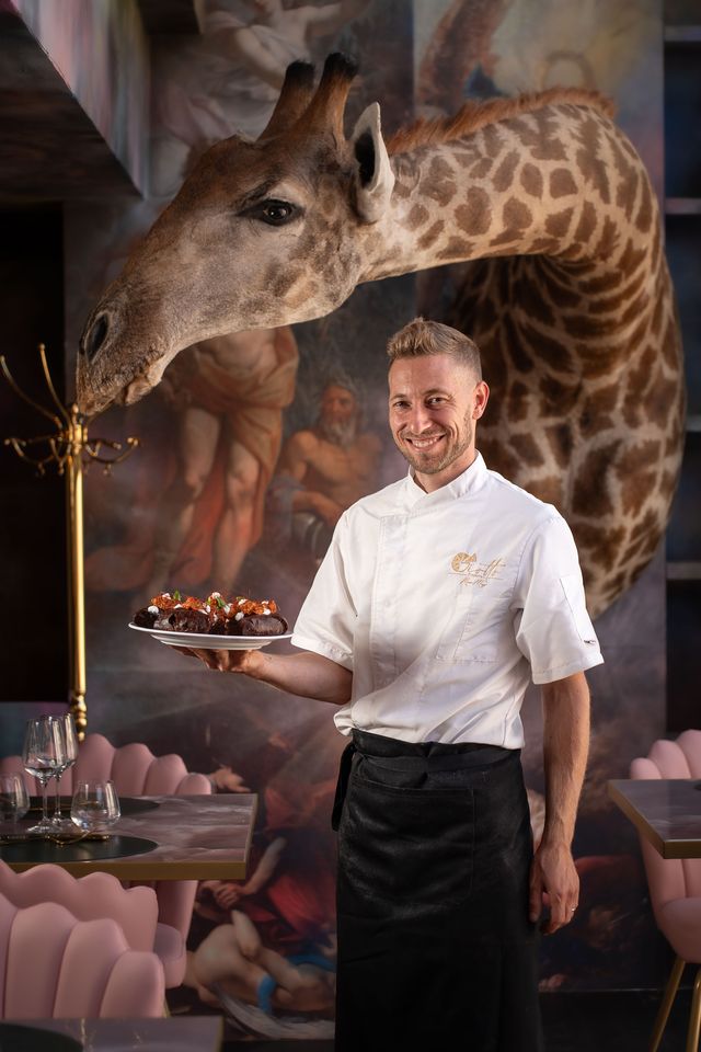 Rivoire Venezia: tra cicchetti, pizza napoletana e cultura veneziana nel ristorante che celebra l'italianità 8 pizzaiolo marco manzi