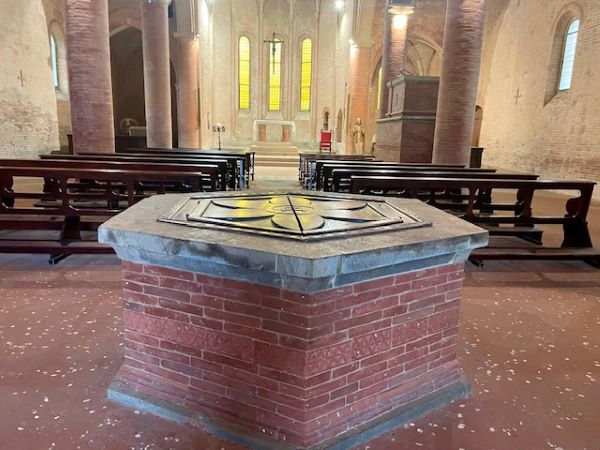 fonte battesimale della pieve di Palaia