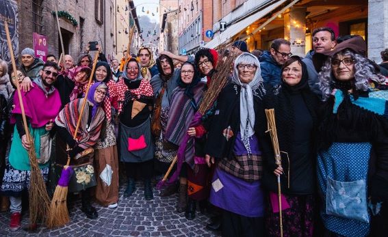 Urbania, la città della Befana
