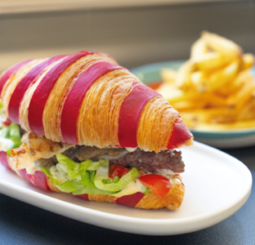 Il miglior hamburger gourmet di Milano? Il Croissant Burger di Nicola Massari da Cardinale Milano 16 Croissant Burger