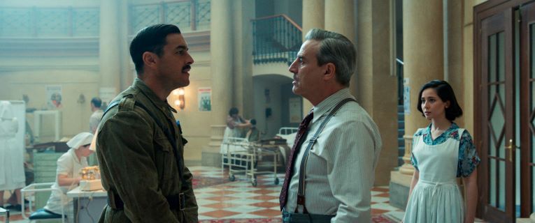 Che cosa fare ad aprile: primavera, Pasqua e tanta voglia di emozionarsi 1 cast film a cena con il dittatore