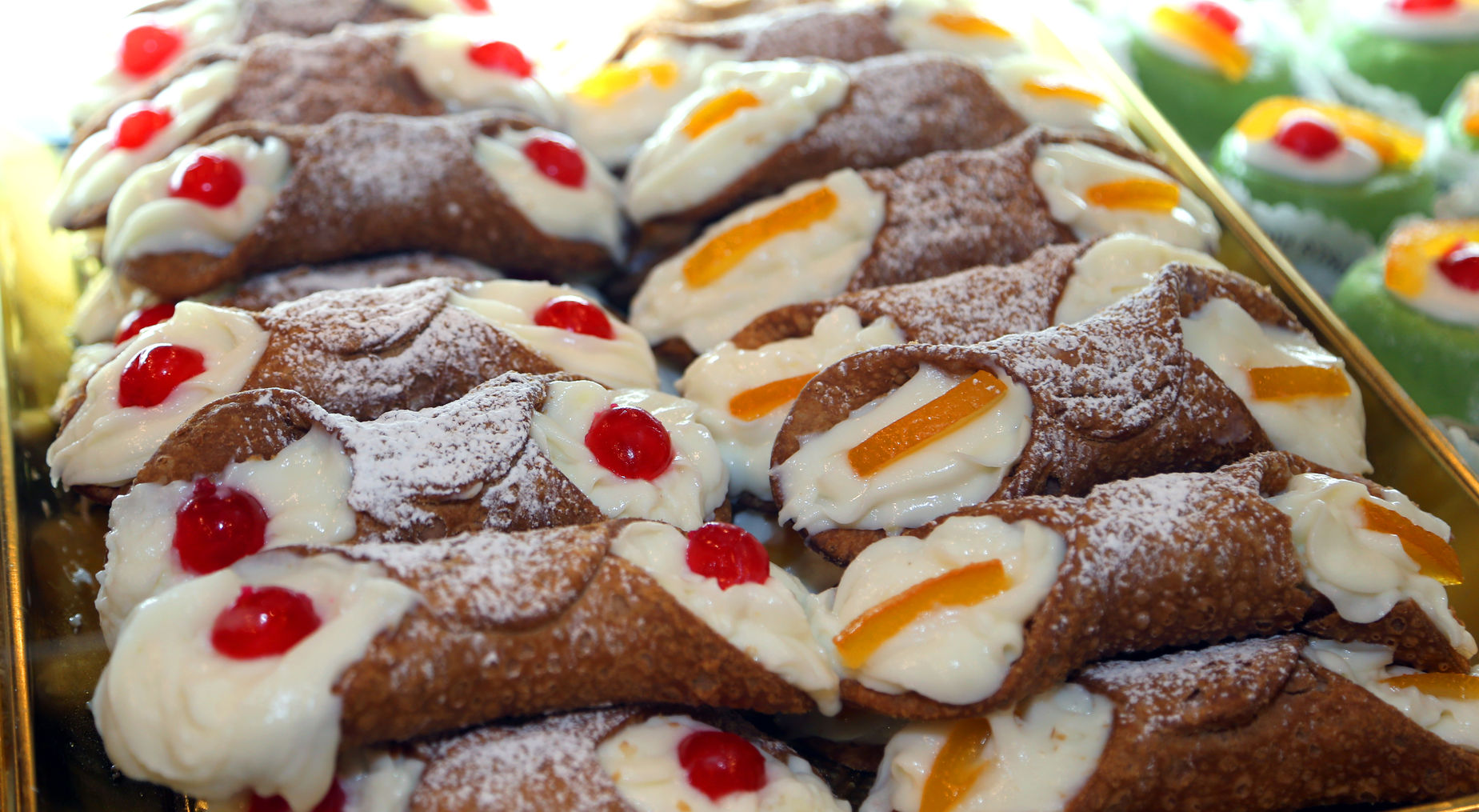 Il vero dolce italiano non è il tiramisù: il cannolo siciliano racconta 800 anni di storia, cultura e tradizioni 7 cannolo siciliano