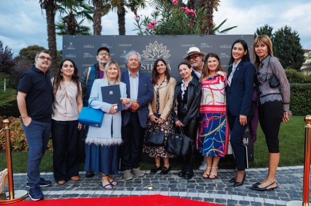Gianfranco Meggiato al Boutique Hotel Stresa: arte, musica e il mistero dell'osservatore 1 Art in Concert Stresa al Boutique Hotel Stresa